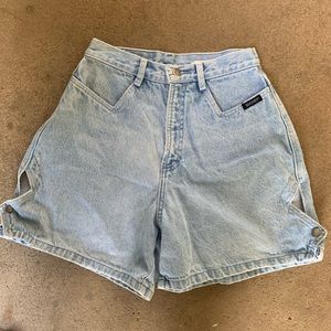 VTG high waisted rockies shorts with cutouts